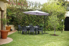 Outdoor dining - Vrbo Property (Marina Smir)