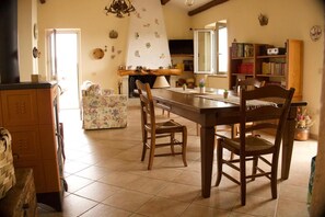 Interior - Villa Cunconi: A unique panorama between the mountains and the sea (Calangianus)