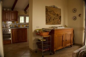 Private kitchen - Villa Cunconi: A unique panorama between the mountains and the sea (Calangianus)