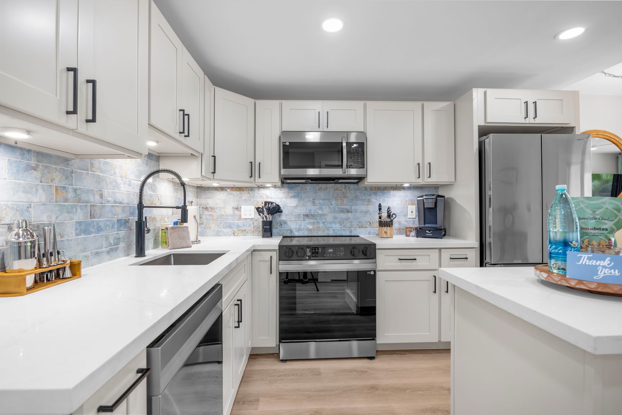 Luxury Condo, Garden View, Beachside | Private kitchen