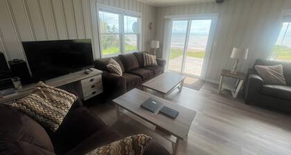 Spacious 3 bedroom waterfront cottage. Only 75 feet from your own private beach!