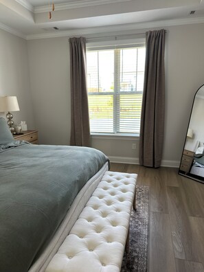 Iron/ironing board, WiFi, bed sheets - 2027 Masters Rental 
Beautiful home conveniently located to the Augusta National (Grovetown)