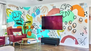 Smart TV, tenis de mesa y libros