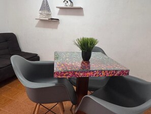 Apartment, 4 Bedrooms, Air conditioning, Garden View | Dining - Casa Balam Cayo Lobo (Cancún)