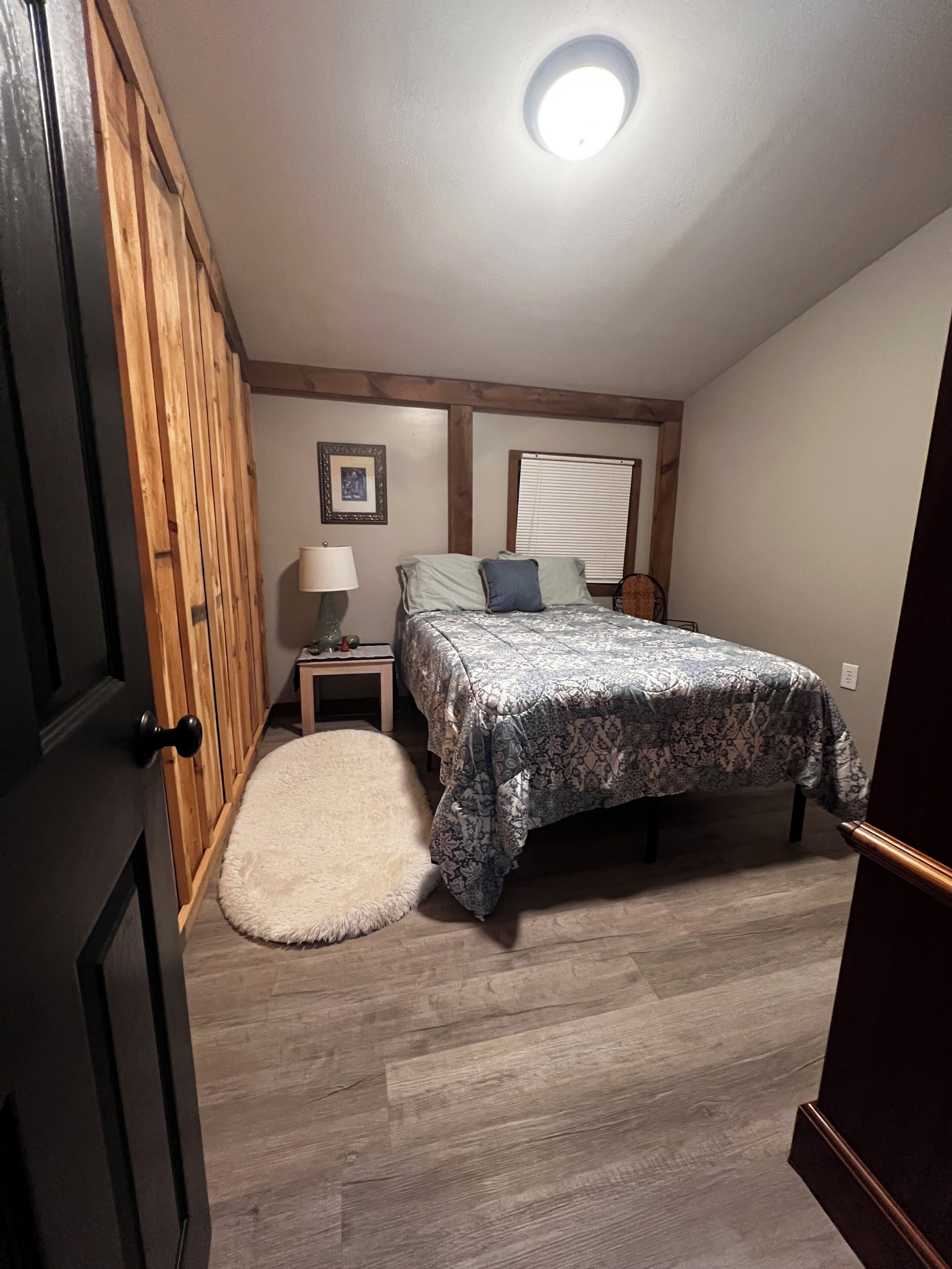 Free WiFi, bed sheets, wheelchair access