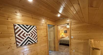 Family-friendly log cabin style house by Lewis & Clark Lake at DJ's Resort