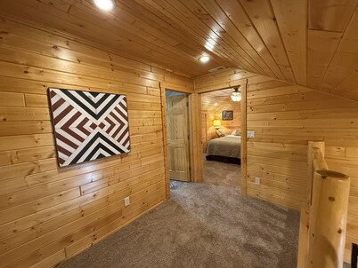 Family-friendly log cabin style house by Lewis & Clark Lake at DJ's Resort