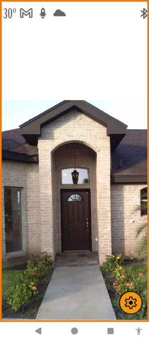 Exterior - Peaceful 3-bedroom house with AC in charming Pharr (Pharr)