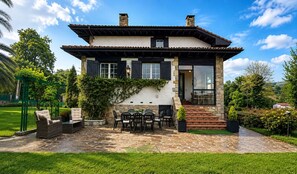 Exterior - Rural Villa with Pool in Llanes | La Ablanosa (Llanes)