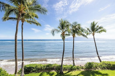 Lahaina Shores Beach Resort By Castle 