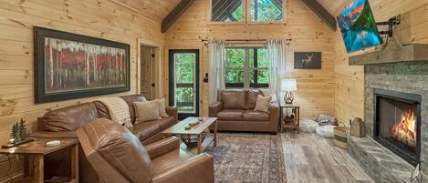 Smart TV, fireplace