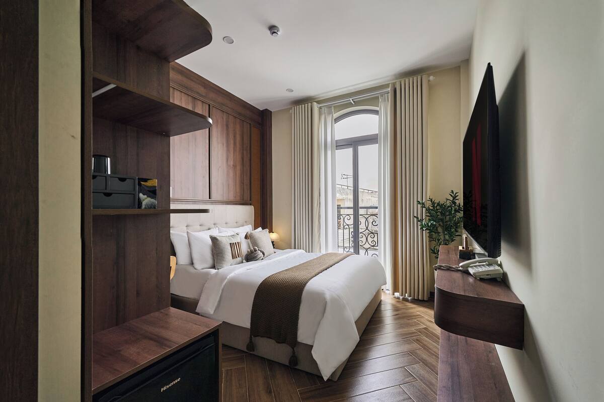 Luxury-Doppelzimmer, Balkon | Bettwäsche aus ägyptischer Baumwolle, hochwertige Bettwaren