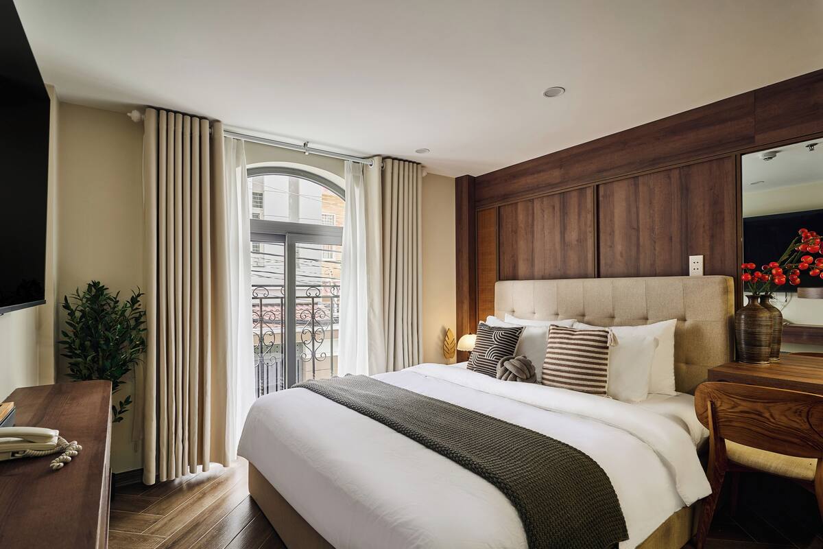 Standard-Doppelzimmer, Stadtblick | Bettwäsche aus ägyptischer Baumwolle, hochwertige Bettwaren