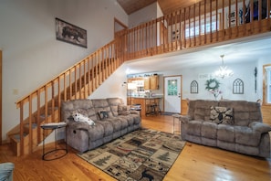 Interior - Rosen Retreat | 3BR Cabin with hot tub, pool, game room, and fireplace (Helen)
