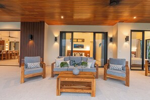 Interior - 3-bedroom Luxury Villa Dominical Walk to the Waterfalls!! (Dominical)