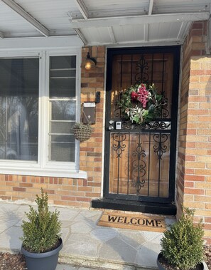 Exterior detail - Lovely 3-bedroom house with AC in vibrant Detroit (Detroit)