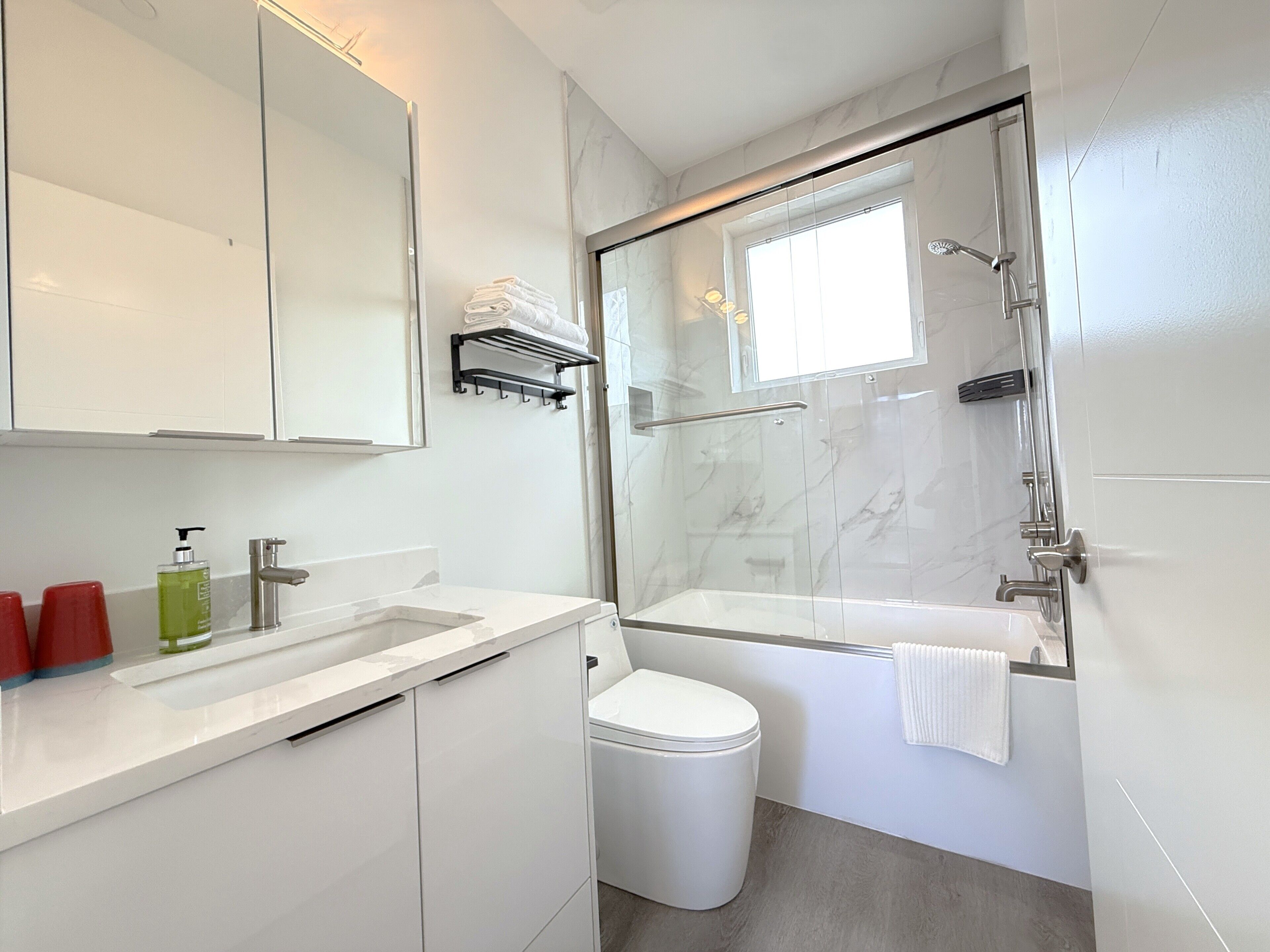 Appartamento Comfort, 2 camere da letto, non fumatori, cucina | Bagno | Set di cortesia gratuito, asciugacapelli, asciugamani, sapone
