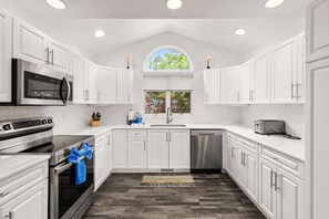 Private kitchen - Hook, Wine, & Sinker | Bay Views + Boat Dock (Ocean Pines)
