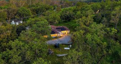 Three Rivers Hideaway Near Sequoia National Park with Mountain View’s