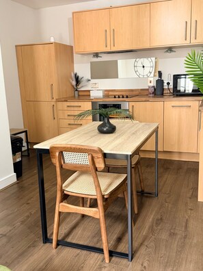 Interior - Cozy City Apartment in Birmingham (Birmingham)
