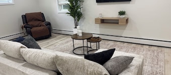 Private Studio • Near WMC •NYC • Tarrytown• Parking • 5 Min to Valhalla Train