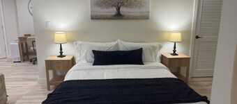 Private Studio • Near WMC •NYC • Tarrytown• Parking • 5 Min to  Valhalla Train