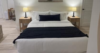 Private Studio • Near WMC •NYC • Tarrytown• Parking • 5 Min to Valhalla Train
