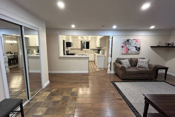 Bungalow, 3 Bedrooms, Fireplace | Living area