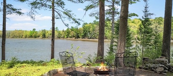 Bent River Guest Quarters - River-view retreat for 2 with kitchen, patio, AC, Wi-Fi