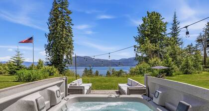 Stunning Lakeview Tiny Home w/ Private Hot Tub
