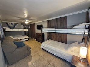 3 Schlafzimmer, Bügeleisen/Bügelbrett, WLAN, Bettwäsche