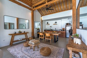 Interior - Brand New - 2bdrs: Luxury, Concierge & Security (Badung)