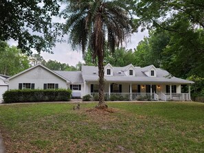 Exterior -  Pool, Private pond, 5 min for food, 20 min to beach what more could you want! (St. Augustine)