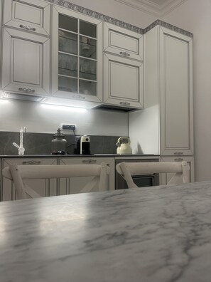 Private kitchen - Vrbo Property (Roma)