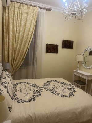 Iron/ironing board, WiFi, bed sheets - Vrbo Property (Roma)