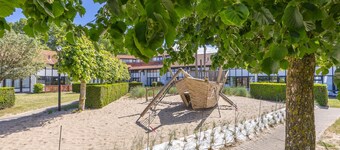 Holiday home with 3 bedrooms near the sea