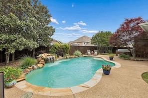 Outdoor pool - MoxieStays / Pool, Spa, Billiards Room and Theater (Frisco)