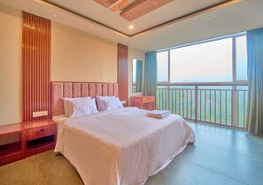 Deluxe Room, Hill View | Desk, laptop workspace, free WiFi - Twinridge Heights Vagamon by VOYE HOMES (Vagamon)