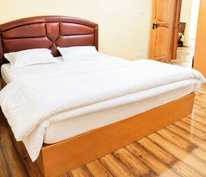 Double Room | Soundproofing, free WiFi - Hotel Armoise Inn (Ahmedabad)