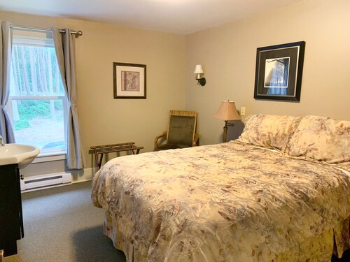 Cozy Forest View Room with Double Bed - Rm 9