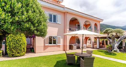 Luxurious Villa Capri with Ocean View and Pool