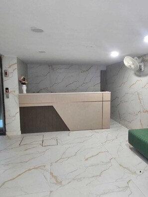 Lobby - Hotel La Rio (New Delhi)