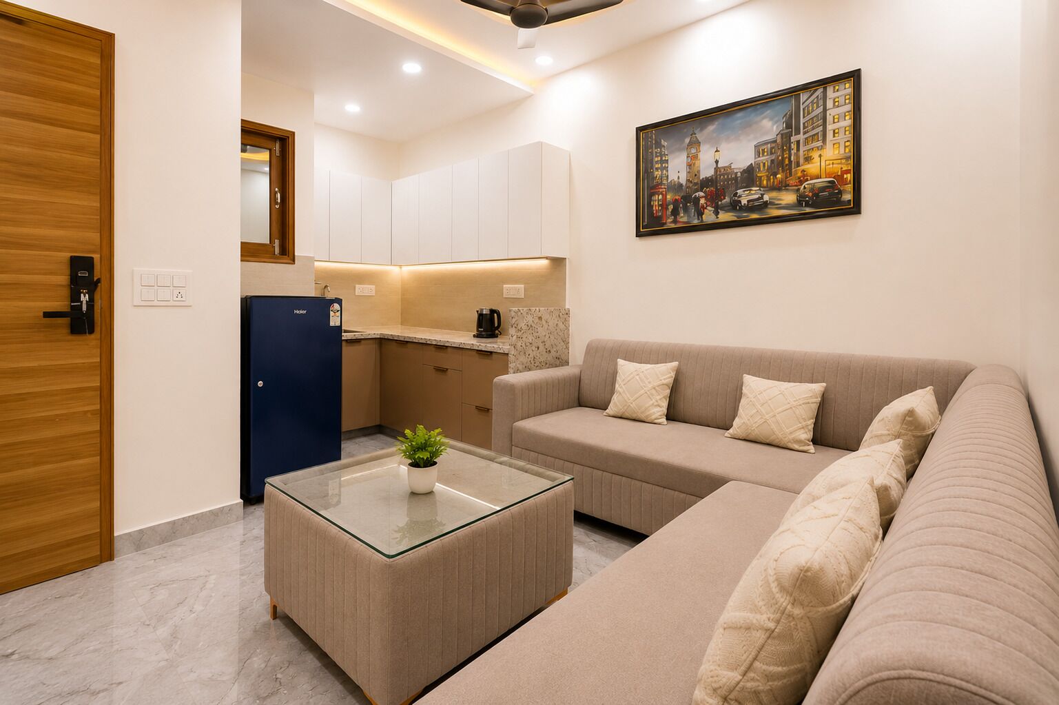 Suite | WiFi (free), bed sheets