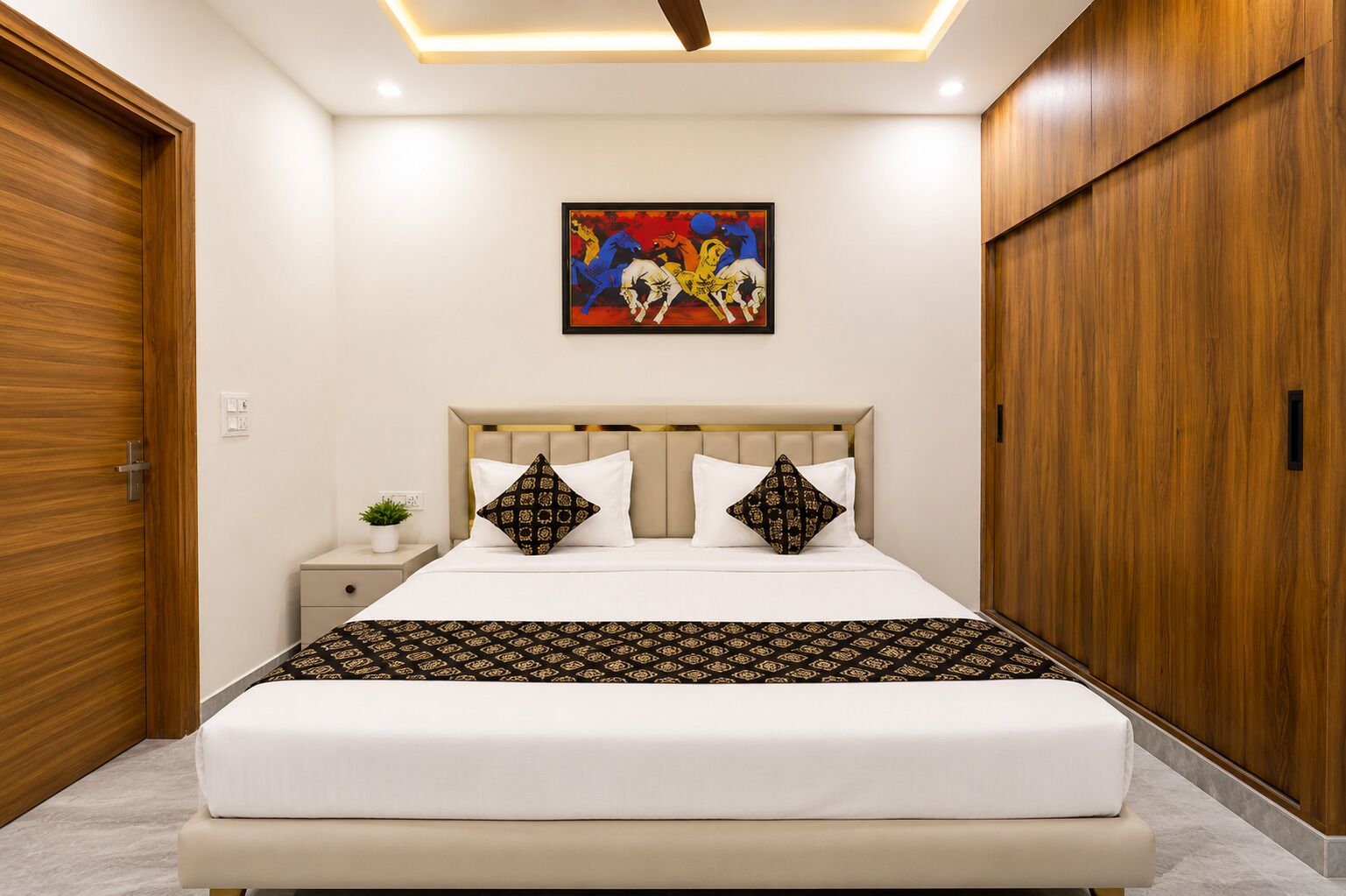 Deluxe Room | WiFi (free), bed sheets
