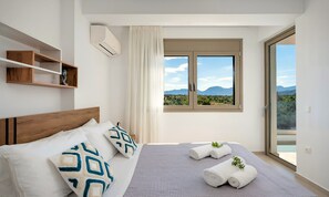 In-room safe, iron/ironing board, travel cot, free WiFi - Matis Villa Private Pool (Vathi)