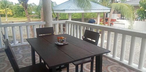 Beautiful 1-bedroom bungalow with AC in charming Alcoy