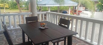Beautiful 1-bedroom bungalow with AC in charming Alcoy
