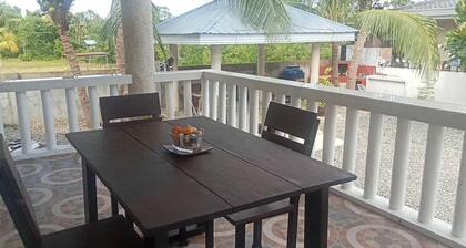 Beautiful 1-bedroom bungalow with AC in charming Alcoy