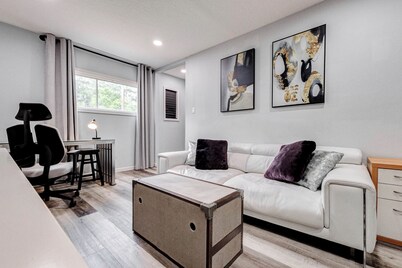Tranquil Retreat in Spring, The Woodland & Houston