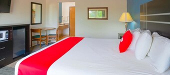 Premium King Bed with Pull Out